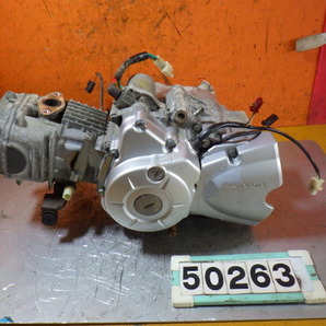 50263 ホンダ JA07-300～ スーパーカブ110プロ '09 純正 エンジン 現役使用可能 動画ありの画像1