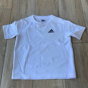 adidas 半袖Tシャツ　120cm ポリエステル100%