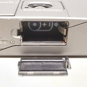 動作品 FUJIFILM CARDIA mini TIARA フジフィルム レンズ SUPER-EBC FUJINON 28mm コンパクトフィルムカメラ 現状品 Z5537の画像8