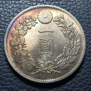 日本古銭 新1円銀貨 明治14年　貨幣 竜 菊紋 貿易銀　一円銀貨 大型銀貨 