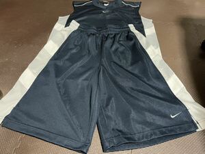  beautiful goods NIKE dark blue, gray, white ( lustre equipped ) Logo white ( embroidery ) stretch top and bottom set size M