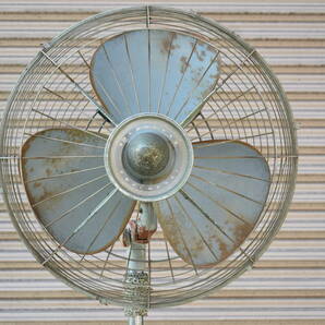 うぶ品 希少 昭和レトロ 富士電機 FUJIDENKI SILENT FAN 型番不明 大型扇風機 3枚羽根 40cmタイプ 未整備品 稼働品 ジャンクの画像10