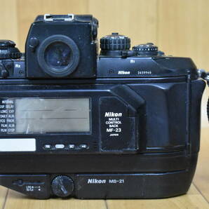 うぶ品 Nikon F4 ニコン カメラ ブラックボディ MF-23、MB-21付 未確認 未整備品 ジャンクの画像3