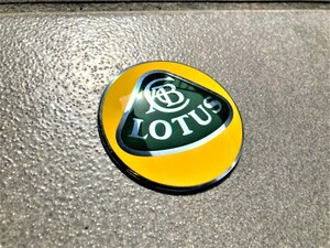 即決　残り少　新品　lotus ロータス エンブレム　ノーズバッジ イエローロゴ アルミ製 エヴォーラ　エリーゼ　エキシージ　V6