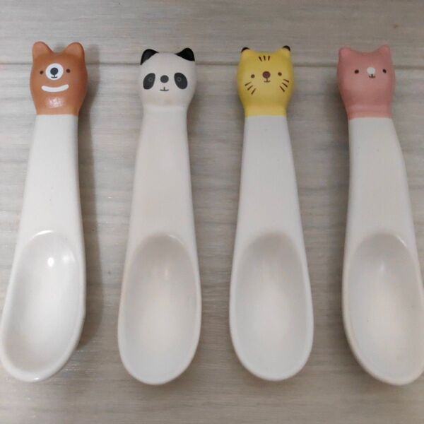 未使用 アニマルれんげ 動物スプーン 4個セット 陶器 トラネコ くま ぱんだ ぶた 送料無料