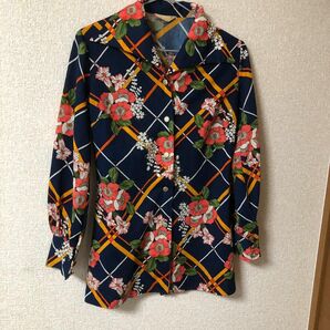 ヴィンテージ　日本製　80's 90's 三角タグ　レディース　レトロ　シャツ