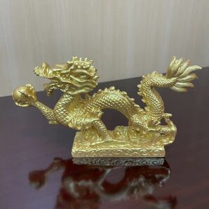 龍　ドラゴン　ゴールド　金色　サイズ大　置物　辰年　干支　魔除　運気　邪気払い　風水　開運　玄関　竜の置物　縁起物　オブジェ