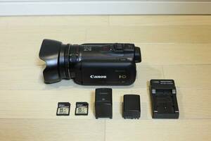 Canon iVIS HF G10