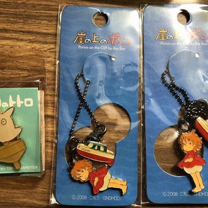 ジブリグッズ 色々まとめて 新品美品（1個中古） 崖の上のポニョ となりのトトロ ハウルの動く城 魔女の宅急便 もののけ姫 他の画像2