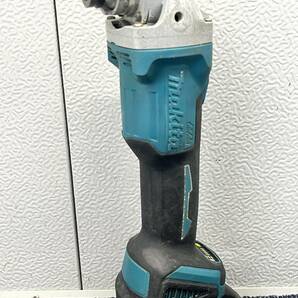 【中古品】makita マキタバッテリー 併用 互換 18V 125mm 充電式 ディスクグラインダー バッテリ1個付き(18v6.0ah) コードレス 研磨機 2127の画像1