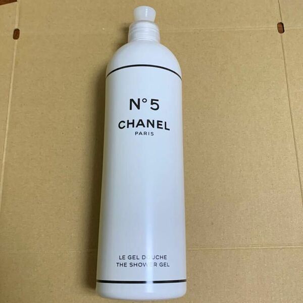 CHANEL シャネル　N°5 ザ シャワージェル 500ml ボディソープ