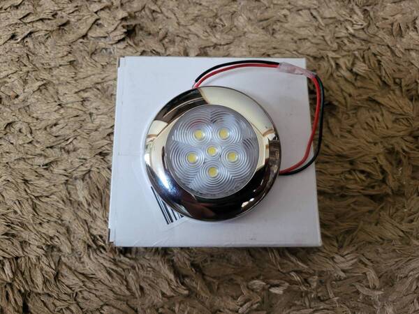 未使用保管品 点灯確認済み クールホワイト 6300K 防水IP67 6LED 95Lm DC12V