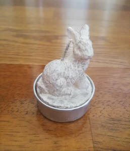 * candle * rabbit * rabbit *... e-s ta- real aluminium made. vessel entering 