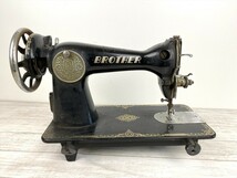 ジャンク品 Brother ブラザー ミシン A187547 レトロ アンティーク ハンドクラフト C904_画像8