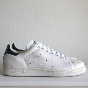 adidas STAN SMITH アディダス スタンスミス 本革レザー 限定モデル〈 7.5インチ 25.5cm 〉ホワイト／ネイビー 美品の画像4