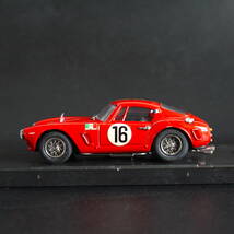 FERRARI 250 SWB　フェラーリ ゼッケン16　1/43〈 BANG バン製 〉イタリア製　ハイクオリティ・モデル　当時もの・新品・自宅保管品_画像7