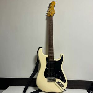 FENDER STRATOCASTER electric guitar crafted in China