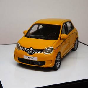 1/43 NOREV ディーラー特注 RENAULT TWINGO III Jaune Mangue 2014 ルノー トゥインゴ マンゴーイエローの画像5