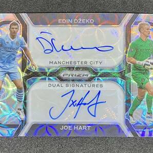 【直筆サイン 】Edin Dzeko / Joe Hart, Manchester City Dual Signatures Choice Prizms 2023-24 PANINI PRIZM PREMIER LEAGUE SOCCERの画像1