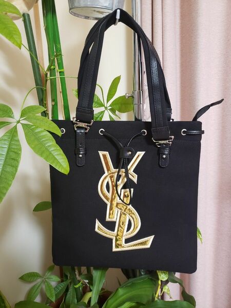 Yves Saint Laurent イヴ サン ローラン ノベルティ海外限定　トートバッグ　ブラック