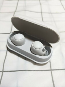 ソニー SONY ワイヤレスイヤホン WF-C700N ホワイト 白 ノイズキャンセリング Bluetooth コンパクト 公式アプリ対応 説明書付属 保証書付属