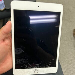 ★ ジャンク Apple IPad Mini A1538 タブレット