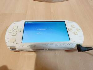 【動作確認済み】PSP本体+ソフト2本 PSP-1000 SONY プレイステーションポータブル セラミックホワイト ソニー Playstation Portable