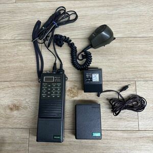 ICOM IC-03N FM トランシーバー/シガレットライターケーブル IC-CP1/ACアダプター BC-16/IC-BP7 動作未確認 現状品【管2811W】