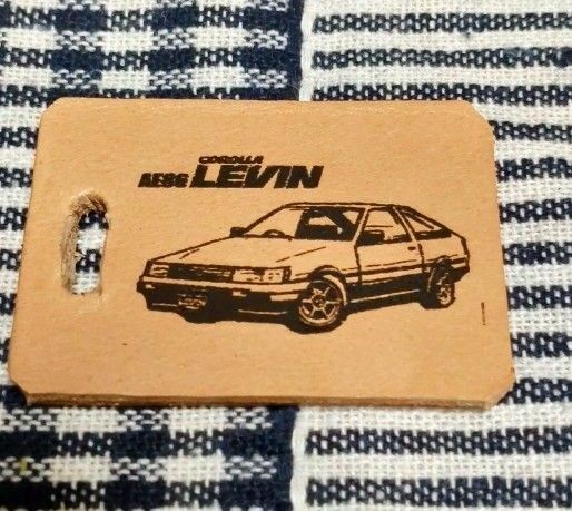 (革製) AE86レビン ナンバープレート キーホルダー