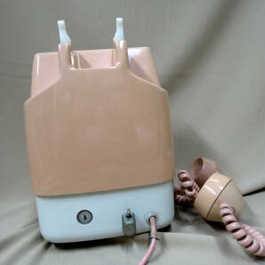 中古 動作未確認 NTT ピンク の 公衆電話 675S-A2 電話機 1990年製 鍵無し ダイヤル式 アナログ回線 日本電信 電話 平成 レトロの画像4