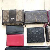 ◇大量出品 売り切り◇ COACH コーチ LOUIS VUITTON ルイヴィトン mila schon ミラショーン など 財布 ポーチ まとめ セット 卸 山_画像2