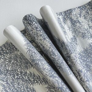 帯　六通柄　袋帯　ホワイト系　シルバー系　銀糸　紺色　竹　葉　植物　日本　伝統　リメイク素材　ハンドメイド　バッグ