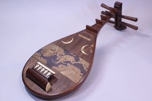 c-4439 5 string biwa traditional Japanese musical instrument stringed instruments ethnic musical instrument 