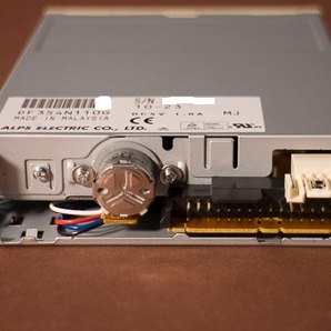 3.5インチ FDD DF354N110G 内蔵用フロッピーディスクドライブ アルプス電気 ALPS PC修理 未使用新品 2台セット 送料込みの画像3