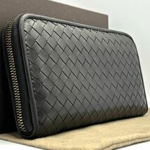 1円【美品・定価約7.8万】BOTTEGA VENETA ボッテガヴェネタ イントレチャート ラウンドファスナー ブラック 黒 長財布 財布 レザー _画像2