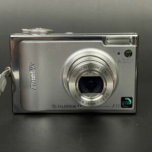 FUJIFILM Finepix F11 富士フィルム ファインピクス コンパクトカメラ デジタルカメラ 行楽シーズン 動作確認済 付属品有の画像3