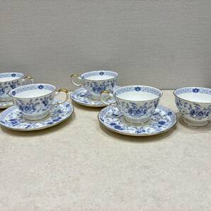 M3860 NARUMI Bone China ナルミ ボーンチャイナ 食器 カップ＆ソーサー 花柄 金彩 比較的綺麗品です！の画像1