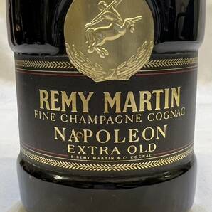 T5997 1円～ 【未開栓】 REMY MARTIN レミーマルタン NAPOLEON ナポレオン EXTRA OLD エクストラオールド 700ml 40% コニャック ブランデーの画像2