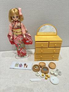 M3600　リカちゃん人形 着物 ドール りかちゃん　人形　JAPAN タカラ TAKARA 当時物　着せ替え人形　付属品有