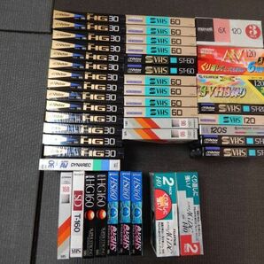 VHS ビデオテープ 未使用品52本セットの画像1