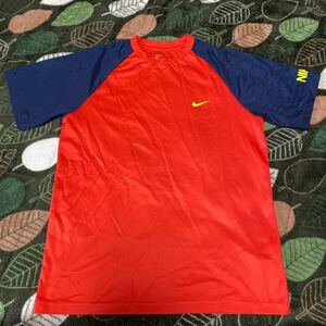 k88 NIKE 子供服 スポーツtシャツ サイズL表記