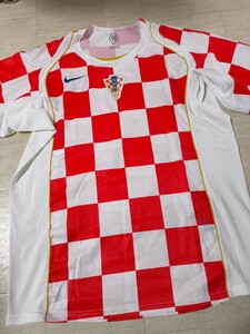サイズ：L　美品　国内正規品　NIKE ナイキ ポルトガル製 クロアチア 2004-2006 ホーム ユニフォーム サッカー 半袖 コレクション