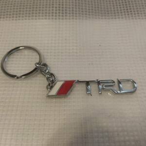 【送料無料】TRD キーホルダー メッキシルバー 横６cm×縦1.2cm トヨタ TOYOTA 