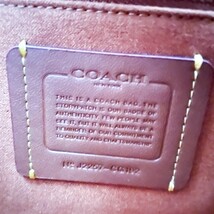 1円〜■未使用級■COACH コーチ ロゴ チャーム チェック トートバッグ ビジネス 大容量 A4 レディース メンズ レザー ボルドー ブラック 黒_画像9