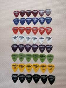 [ free shipping ] guitar pick 12 sheets 