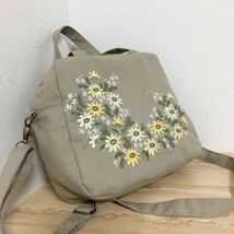 ハンドメイド☆手刺繍　マーガレット　ボストン　ショルダー　２WAYバッグ　グレージュ_画像7