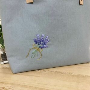 ハンドメイド☆手刺繍 ラベンダー・カモミール ハーブ刺繍 トートバッグ コットンリネン の画像8