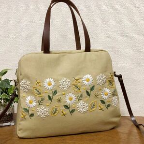 ハンドメイド☆手刺繍 春色刺繍 ボストン ショルダー ２WAYバッグの画像1