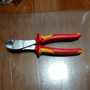 KNIPEX(クニペックス) 絶縁強力型斜ニッパー 7406-200