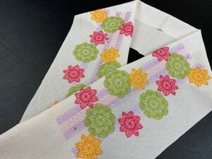 ▼三作▼送料無料　税込即決　豪華刺繍　ちりめん半衿　Ｄ253